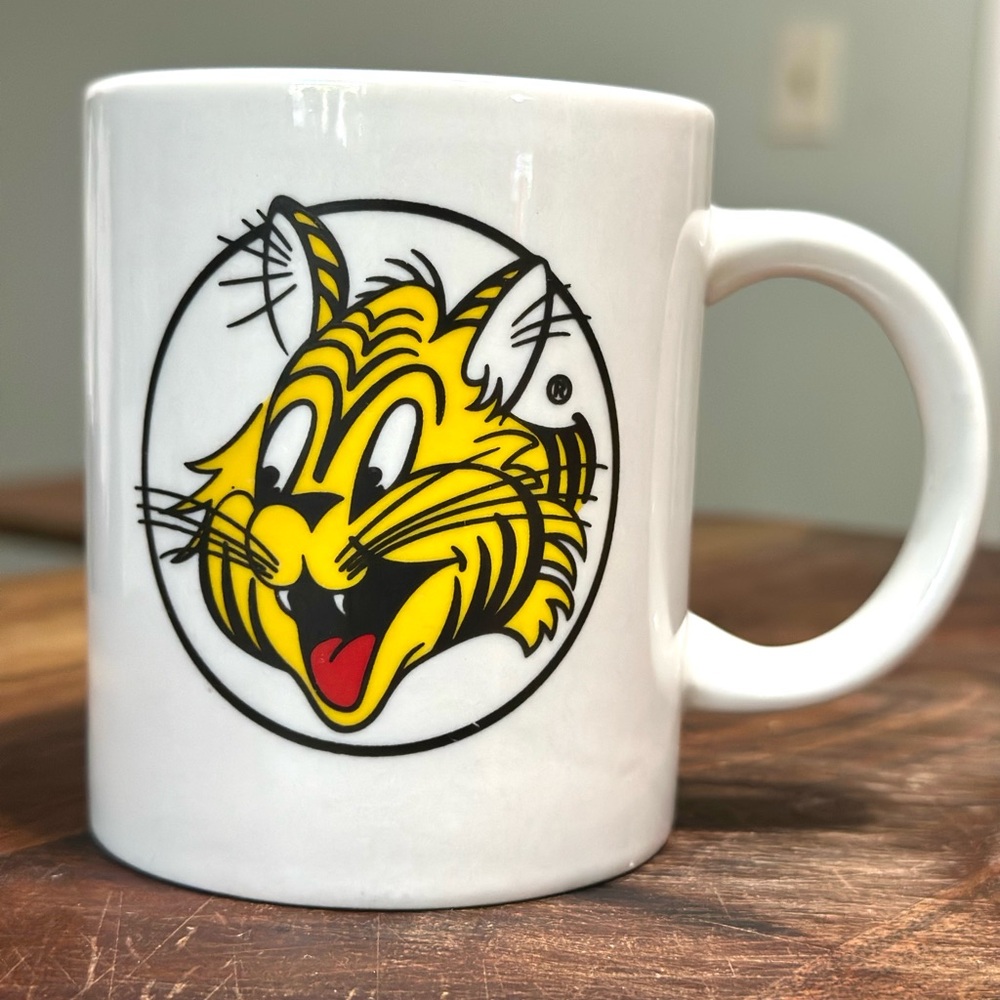 Vintage Giant Tiger, Proud to be Canadian Mug